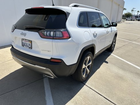 Used 2019 Jeep Cherokee Limited w/ Luxury Group image 10