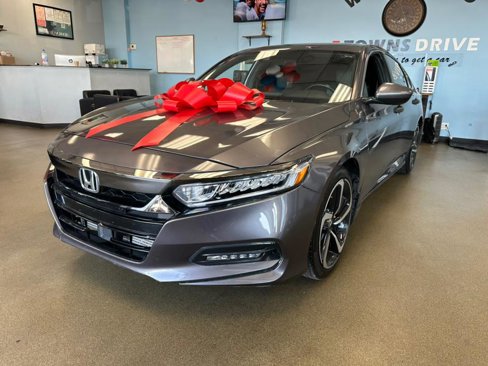 Used 2018 Honda Accord Sport image 5