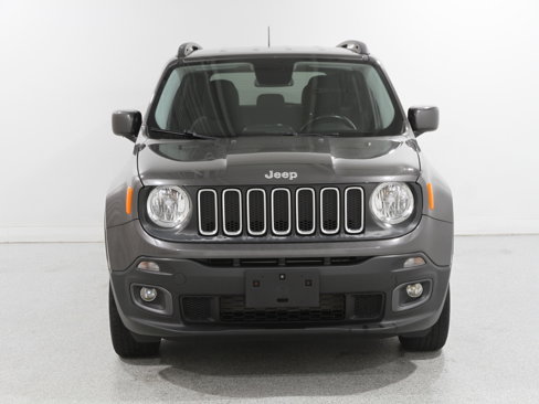 Used 2017 Jeep Renegade Latitude w/ Cold Weather Group image 2