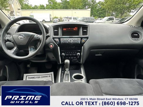 Used 2013 Nissan Pathfinder S image 19
