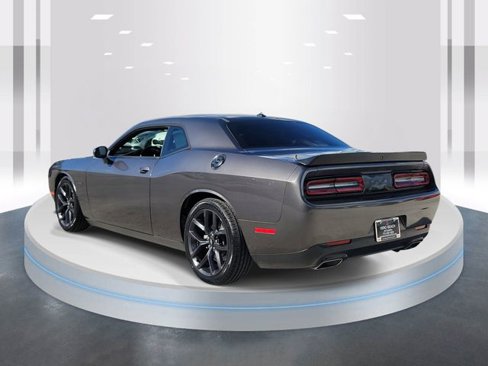 Used 2019 Dodge Challenger R/T w/ Driver Convenience Group image 4