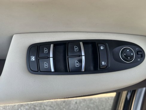 Used 2019 INFINITI QX50 Essential w/ Sensory Package image 29
