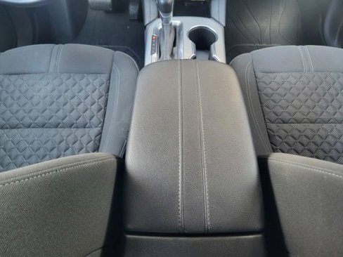 Used 2019 Chevrolet Blazer LT image 39