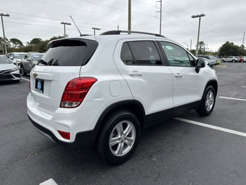 Used 2021 Chevrolet Trax LT w/ LT Convenience Package image 7