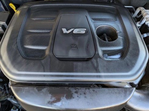 Used 2018 Jeep Grand Cherokee Limited image 23
