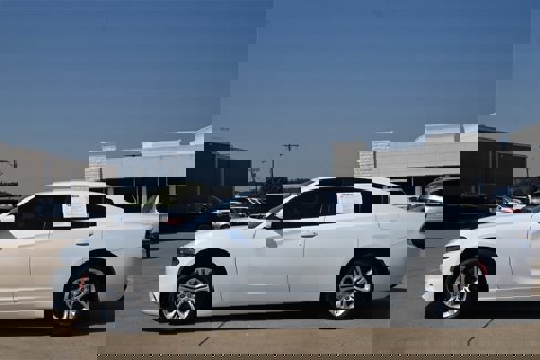 Used 2022 Dodge Charger SXT image 3