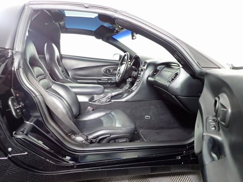 Used 2001 Chevrolet Corvette Coupe w/ Preferred Equipment Group2 image 23