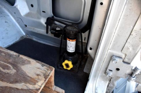 Used 2012 Ford E-250 and Econoline 250 w/ Commercial Cargo Van Pkg image 29