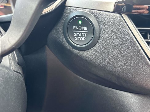 Used 2020 Ford Escape SE image 27