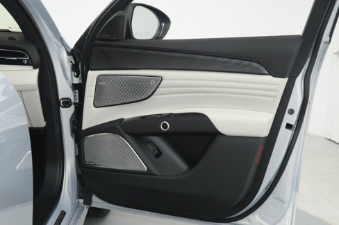 Used 2023 Maserati Grecale Modena image 9