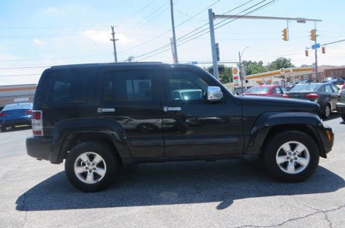 Used 2012 Jeep Liberty Sport image 7