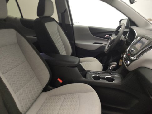 Used 2023 Chevrolet Equinox LS image 21
