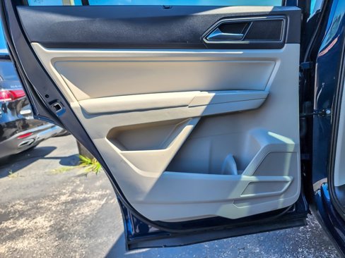 Used 2019 Volkswagen Atlas SE w/ Panoramic Sunroof Package image 18