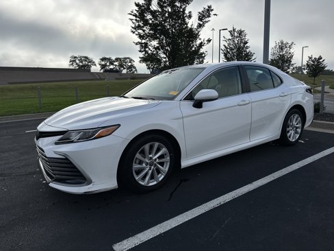 Certified 2022 Toyota Camry LE image 5