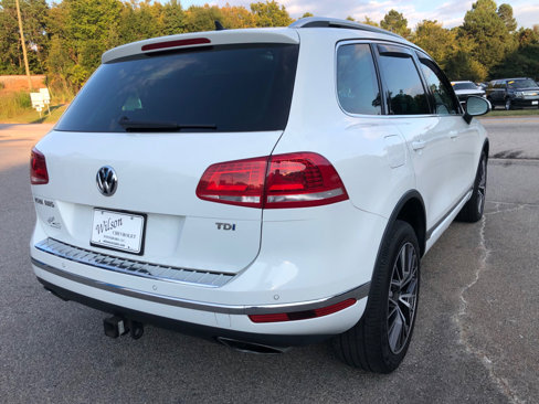 Used 2015 Volkswagen Touareg Executive image 6
