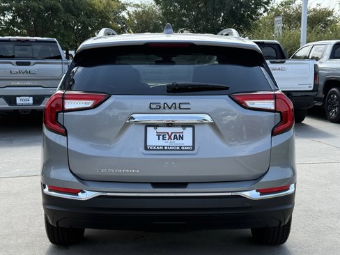 Used 2024 GMC Terrain SLT image 6