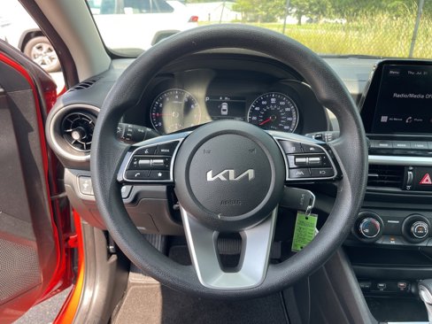 Used 2024 Kia Forte LXS w/ LXS Technology Package image 15