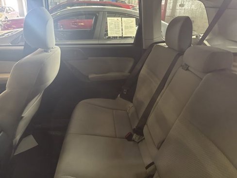Used 2016 Subaru Forester 2.5i Premium image 8