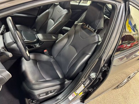 Used 2018 Toyota Prius Prime Premium image 29