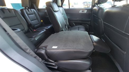 Used 2015 Ford Explorer XLT w/ Equipment Group 202B image 33