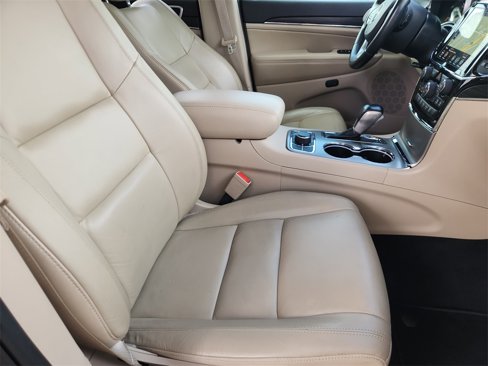 Used 2021 Jeep Grand Cherokee Limited w/ Sun & Sound Group image 12