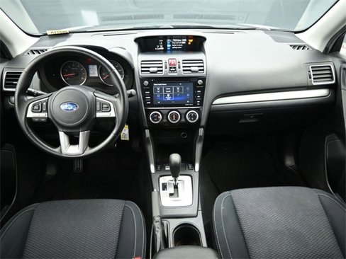 Used 2017 Subaru Forester 2.5i Premium w/ All-Weather Package image 18