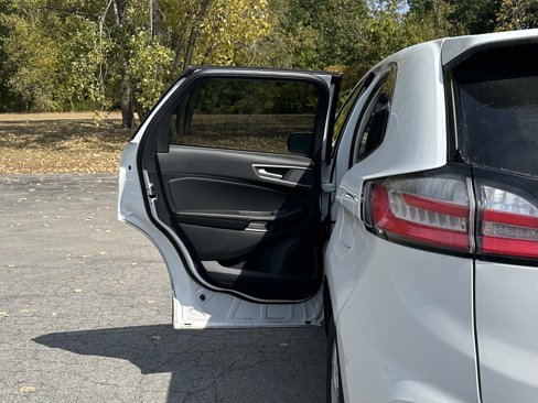 Used 2023 Ford Edge SEL image 23