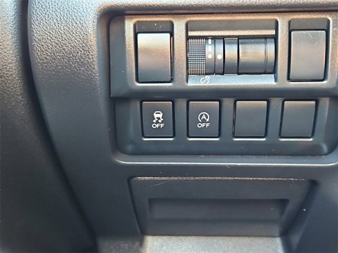 Used 2022 Subaru Crosstrek 2.0i image 16