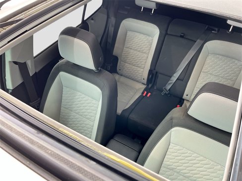 Used 2018 Chevrolet Equinox LT w/ Sun & Infotainment Package image 21