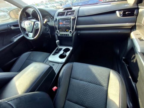 Used 2012 Toyota Camry SE image 29