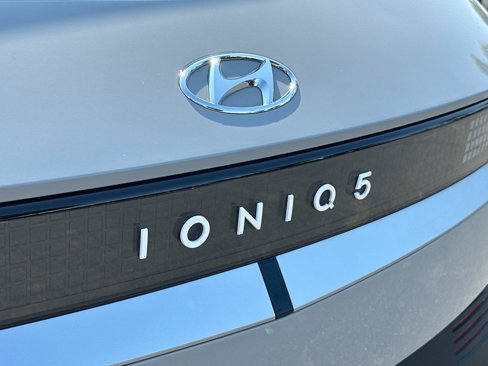 Used 2022 Hyundai Ioniq 5 SE w/ Cargo Package image 29