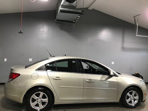 Used 2014 Chevrolet Cruze LT image 2