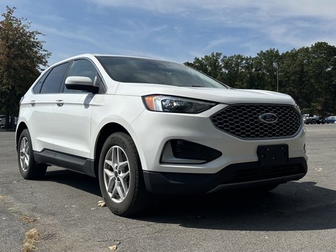 Used 2023 Ford Edge SEL image 11