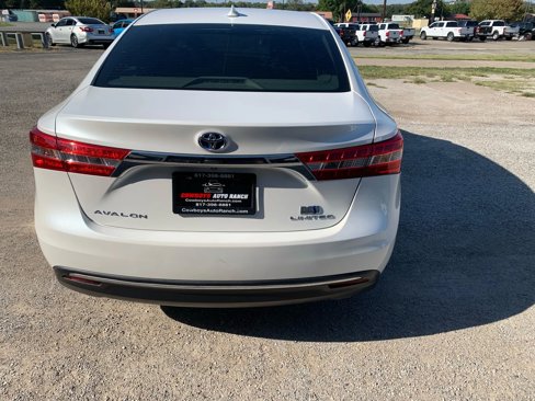 Used 2014 Toyota Avalon Limited image 8