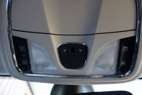 Used 2019 Jeep Cherokee Limited image 27