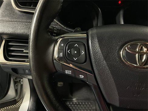 Used 2016 Toyota Avalon XLE image 25
