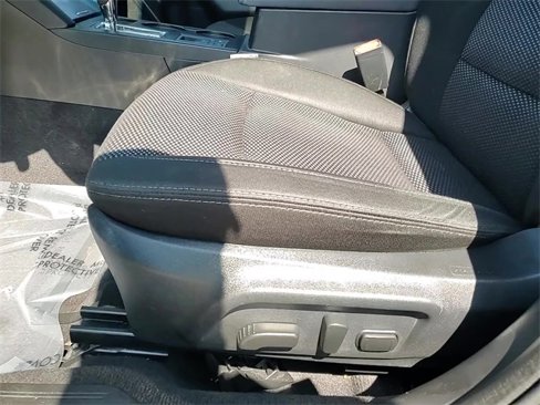 Used 2016 Subaru Outback 2.5i Premium image 15