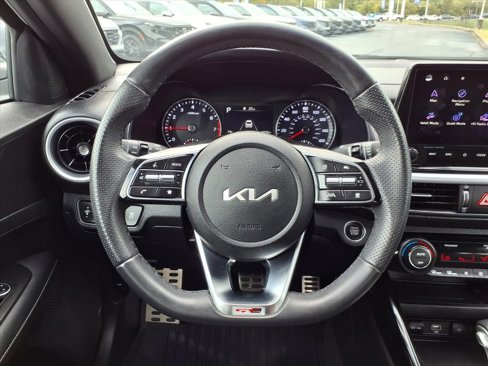 Used 2023 Kia Forte GT-Line w/ GT-Line Premium Package image 15