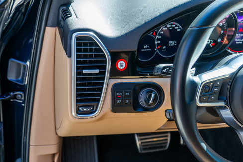 Used 2022 Porsche Cayenne S image 23