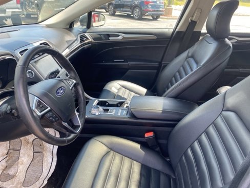 Used 2019 Ford Fusion SEL image 9