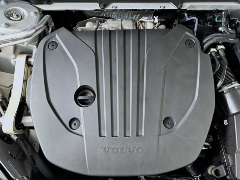 Certified 2022 Volvo XC60 B5 Inscription w/ Advanced Package image 28