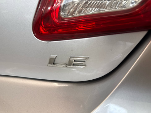 Used 2010 Toyota Camry LE image 83