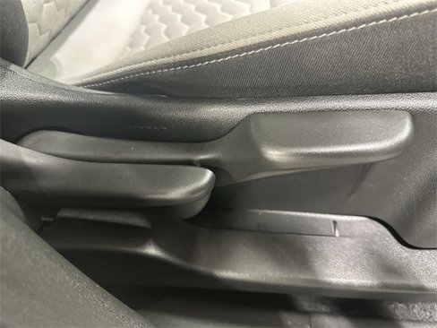 Used 2020 Chevrolet Equinox LT image 27