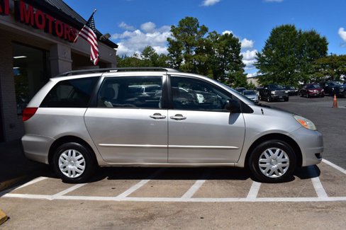 Used 2005 Toyota Sienna image 6