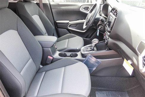 New 2025 Kia Soul LX w/ LX Technology Package image 17