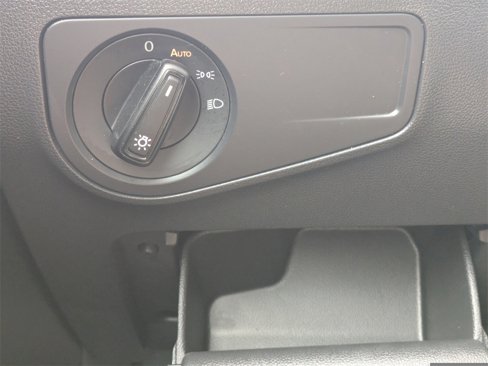 Used 2024 Volkswagen Tiguan S image 25