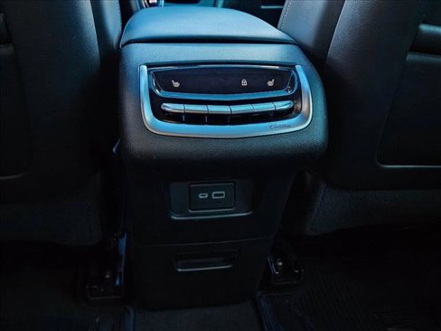 Certified 2021 Cadillac XT6 Premium Luxury image 17