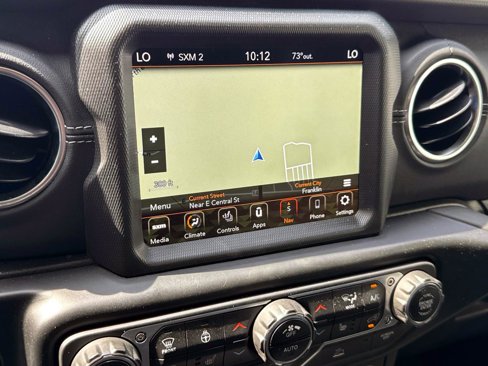 Used 2022 Jeep Wrangler Unlimited Sahara w/ Cold Weather Group image 14