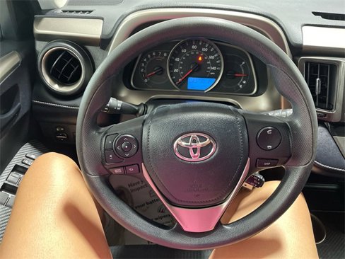 Used 2013 Toyota RAV4 XLE image 14