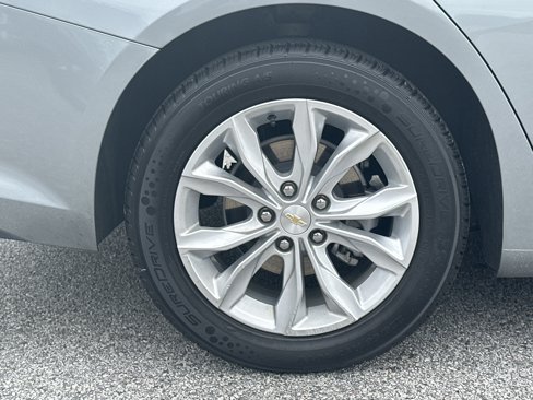Used 2024 Chevrolet Malibu LT image 17